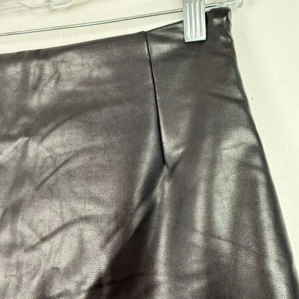 Abercrombie & Fitch Vegan Leather Mini Skort Skirt Black Size Small S EUC - Picture 3 of 12